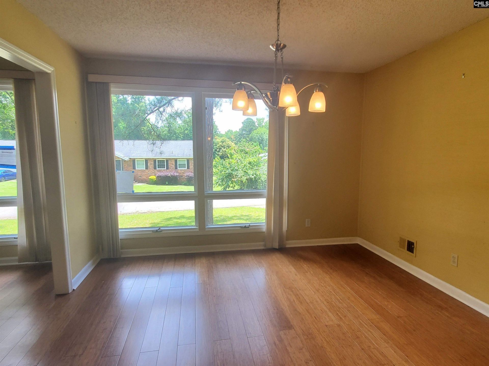 226 Lancer Drive  Photo 9