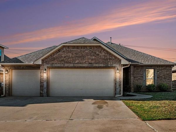 12704 NW 5th Street, Yukon, OK 73099