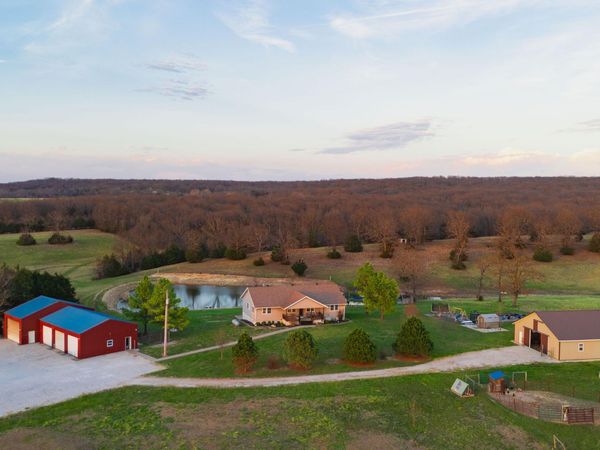 450 E 375th Road , Dunnegan, MO 65640