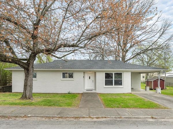 106 Main Street, Sparta, TN 38583