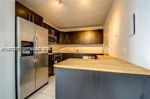 5555 Collins Ave , Unit 15W, Miami Beach, FL 33140 Photo