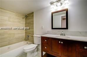 5555 Collins Ave , Unit 15W, Miami Beach, FL 33140 Photo