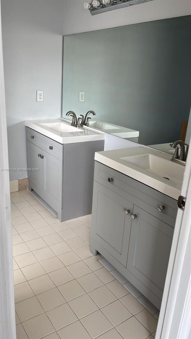 16424 SW 73rd Ter, Unit 16424, Miami, FL 33193 Photo