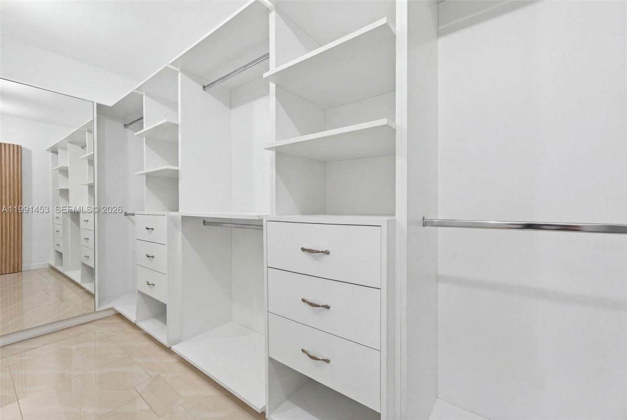 1750 W 46th St , Unit 412, Hialeah, FL 33012 Photo