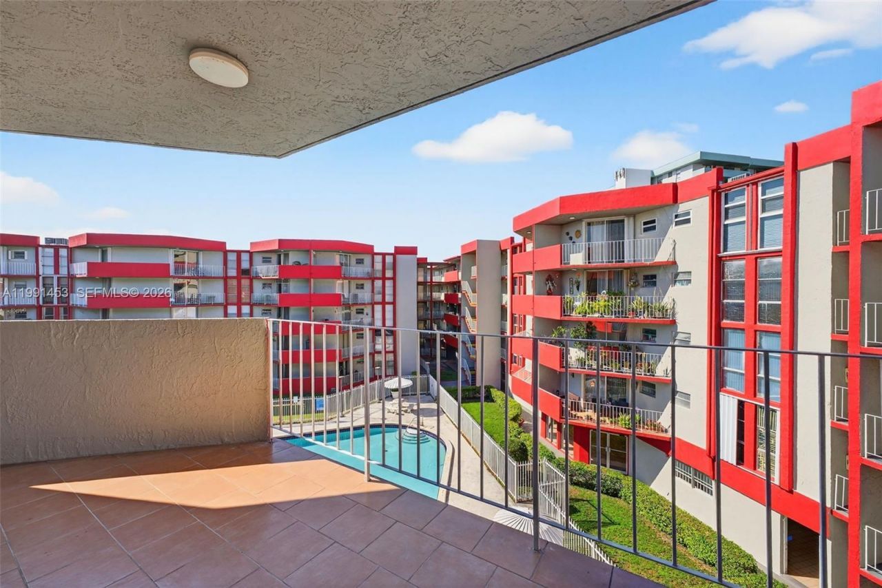 1750 W 46th St , Unit 412, Hialeah, FL 33012 Photo