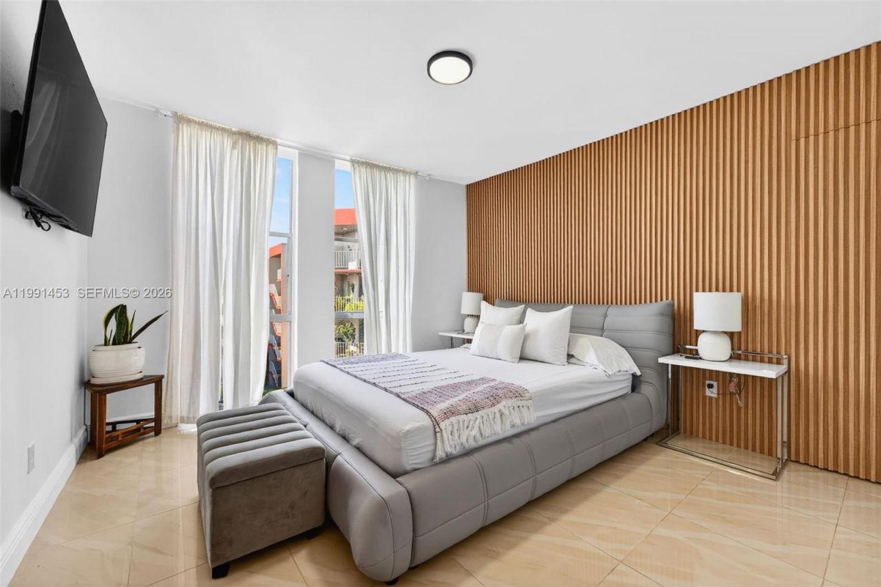 1750 W 46th St , Unit 412, Hialeah, FL 33012 Photo