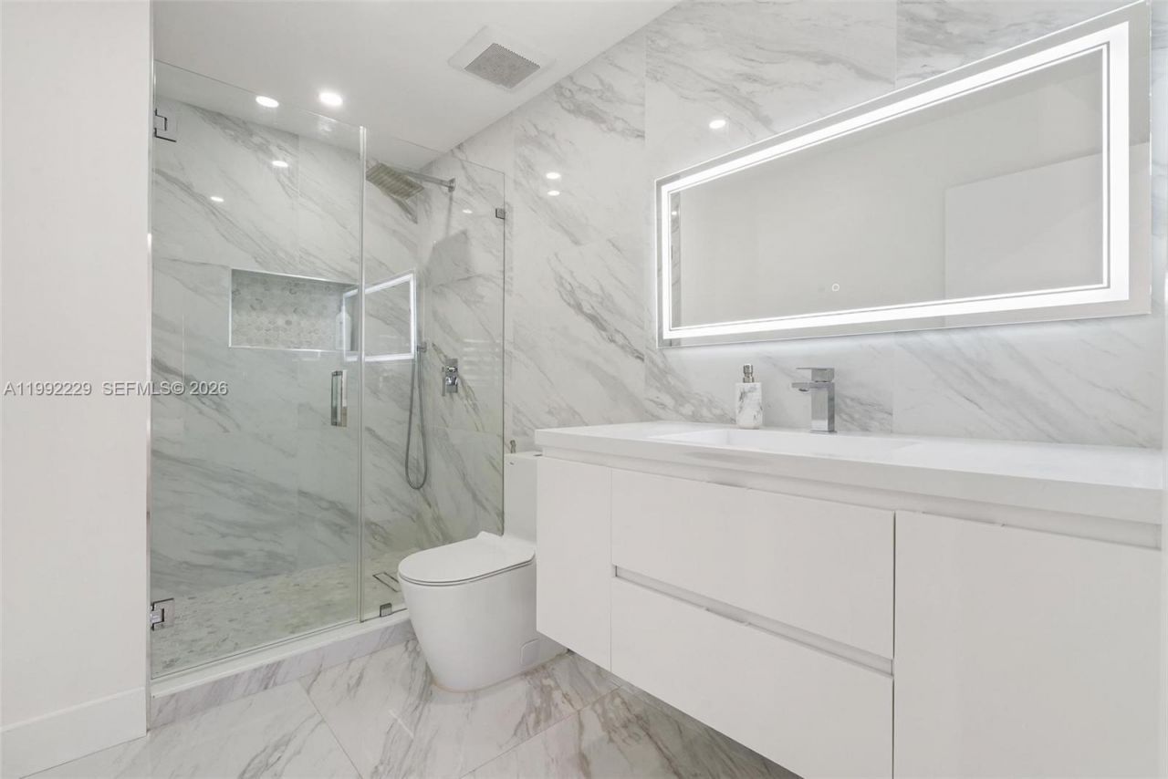 1350 NW 123rd Ave, Pembroke Pines, FL 33026 Photo