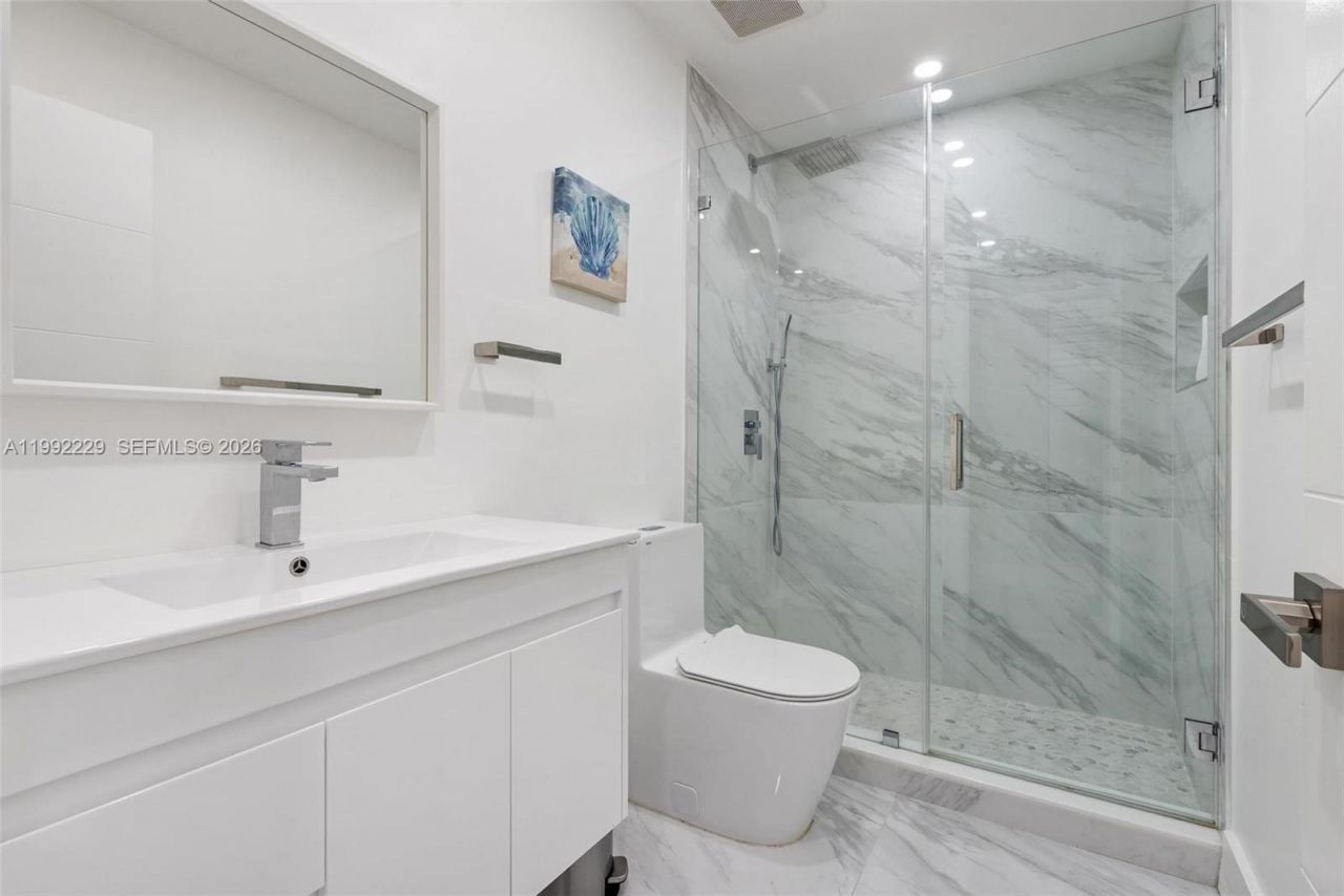 1350 NW 123rd Ave, Pembroke Pines, FL 33026 Photo