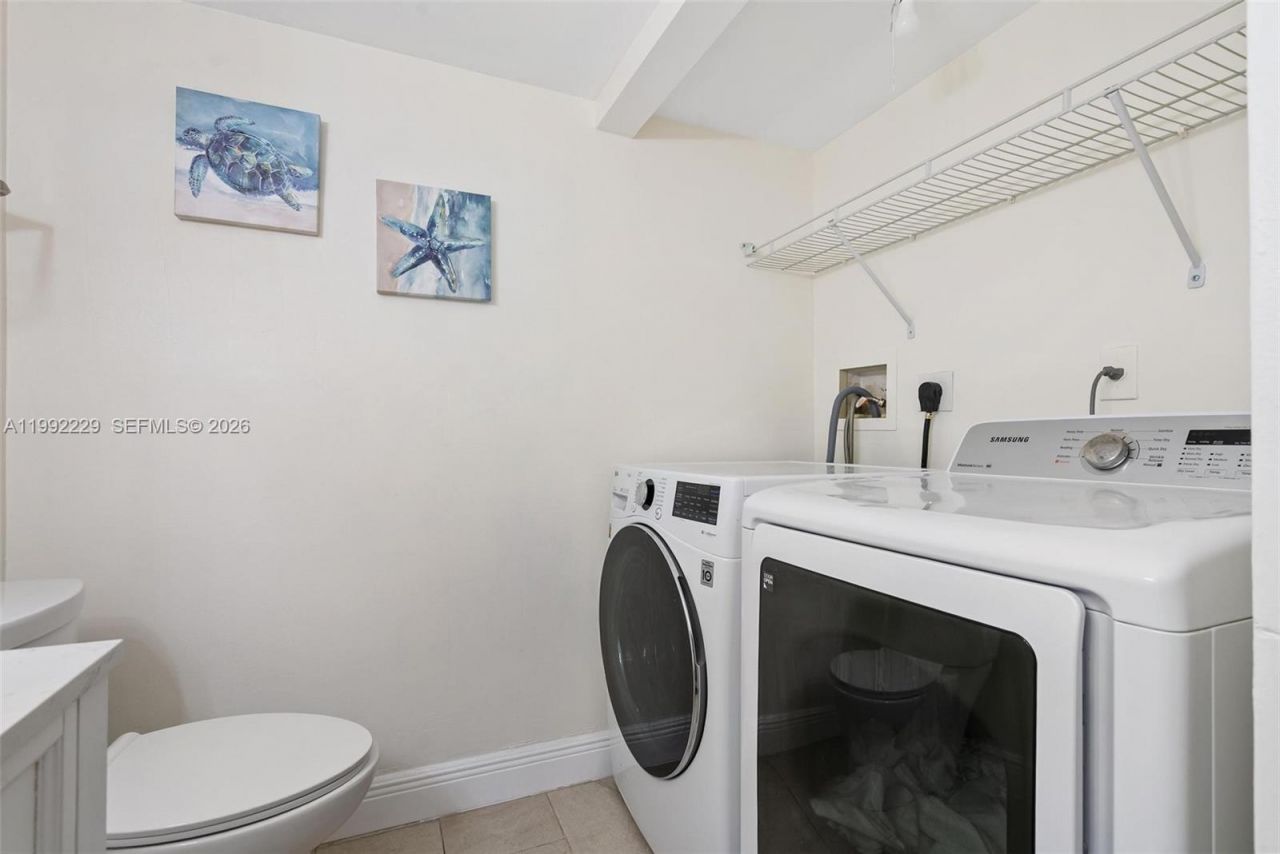 1350 NW 123rd Ave, Pembroke Pines, FL 33026 Photo