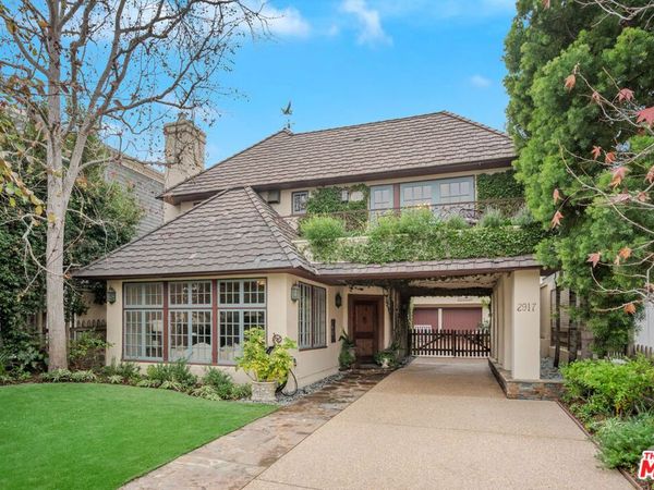 2917 N Poinsettia Avenue, Manhattan Beach, CA 90266