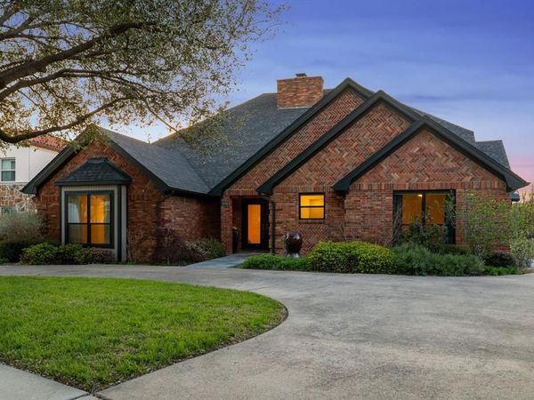 2636 Brookside Drive, Irving, TX 75063