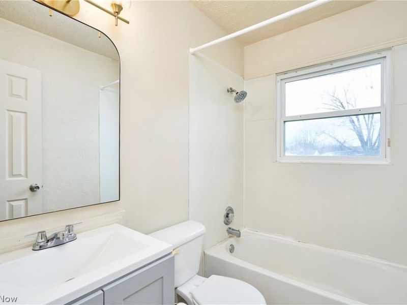 332 N River Road, Munroe Falls, OH 44262 Photo 11