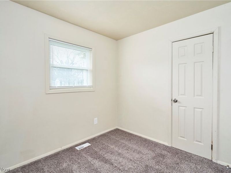 332 N River Road, Munroe Falls, OH 44262 Photo 8