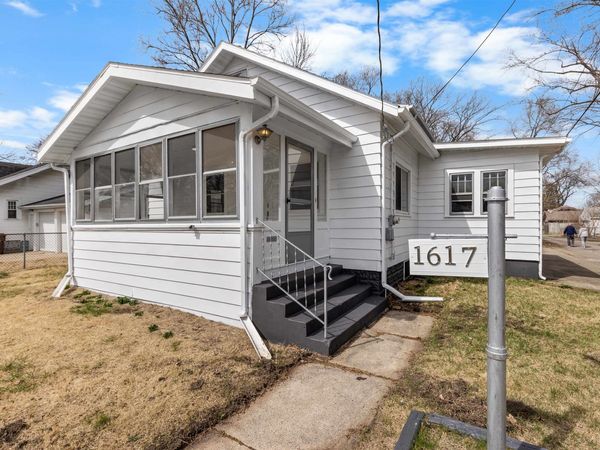 1617 CUSTER Avenue, ROCKFORD, IL 61103