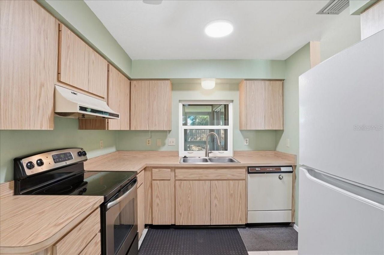 3759 Collins Street, Unit 711, Sarasota, FL 34232 Photo