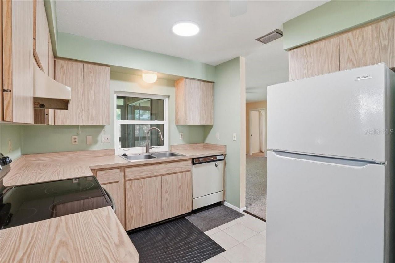 3759 Collins Street, Unit 711, Sarasota, FL 34232 Photo