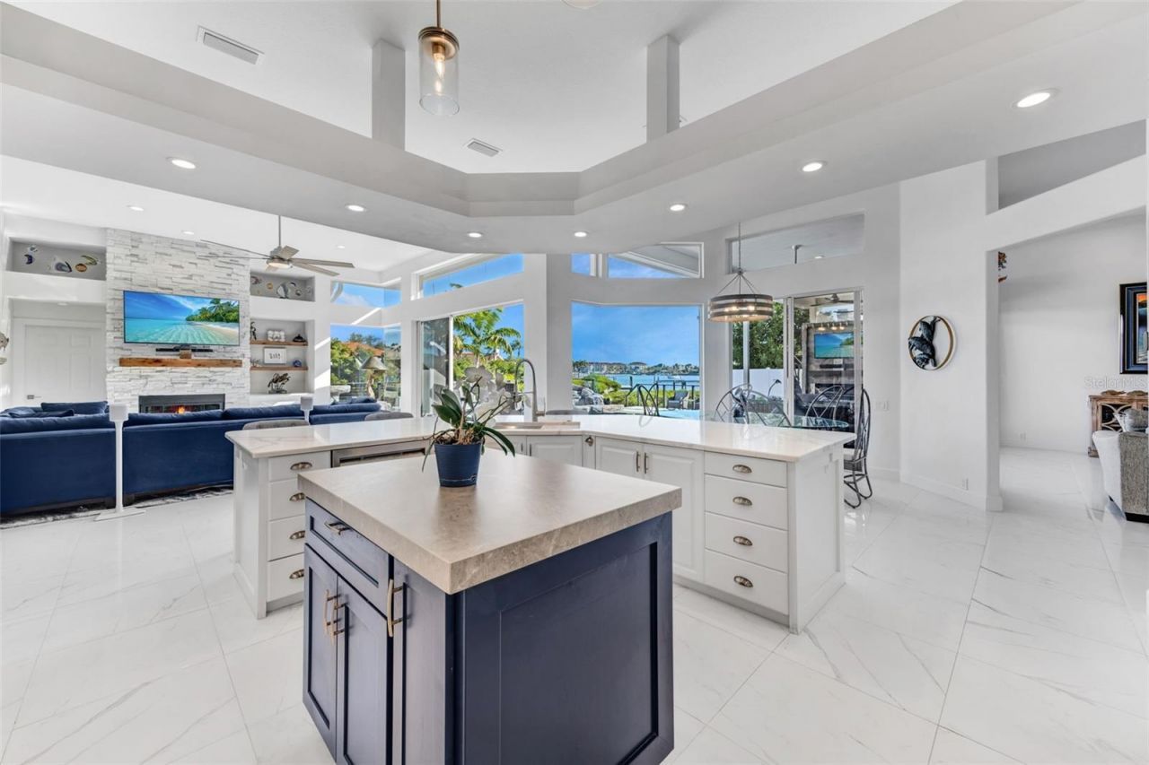 1307 Alhambra Drive, Apollo Beach, FL 33572 Photo