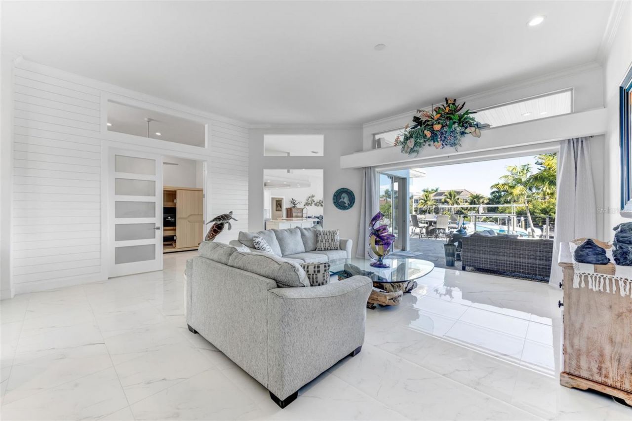 1307 Alhambra Drive, Apollo Beach, FL 33572 Photo