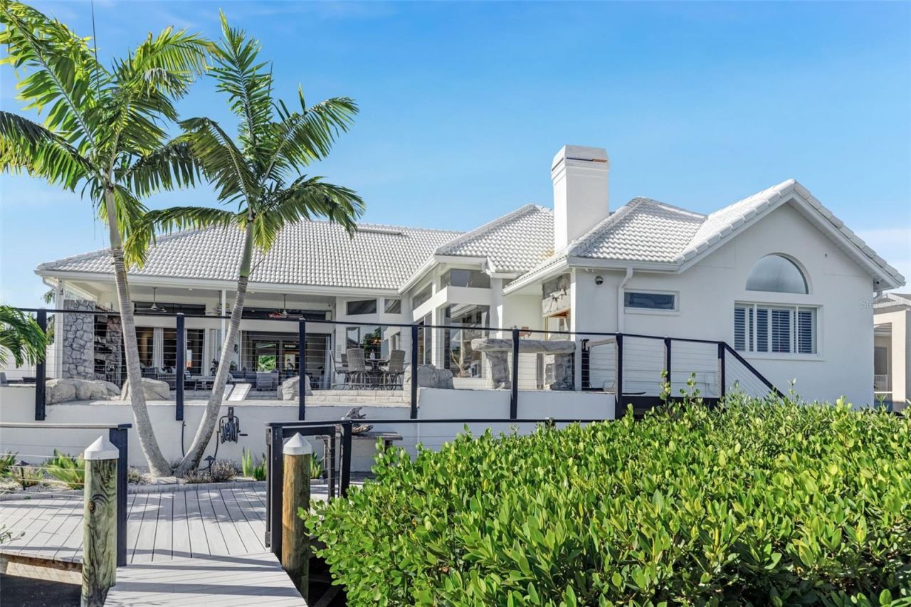 1307 Alhambra Drive, Apollo Beach, FL 33572 Photo