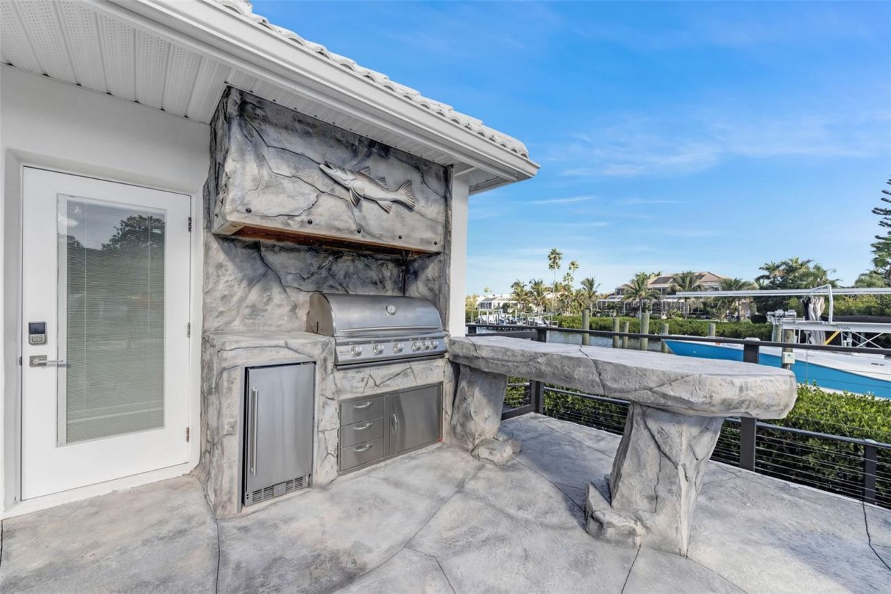 1307 Alhambra Drive, Apollo Beach, FL 33572 Photo