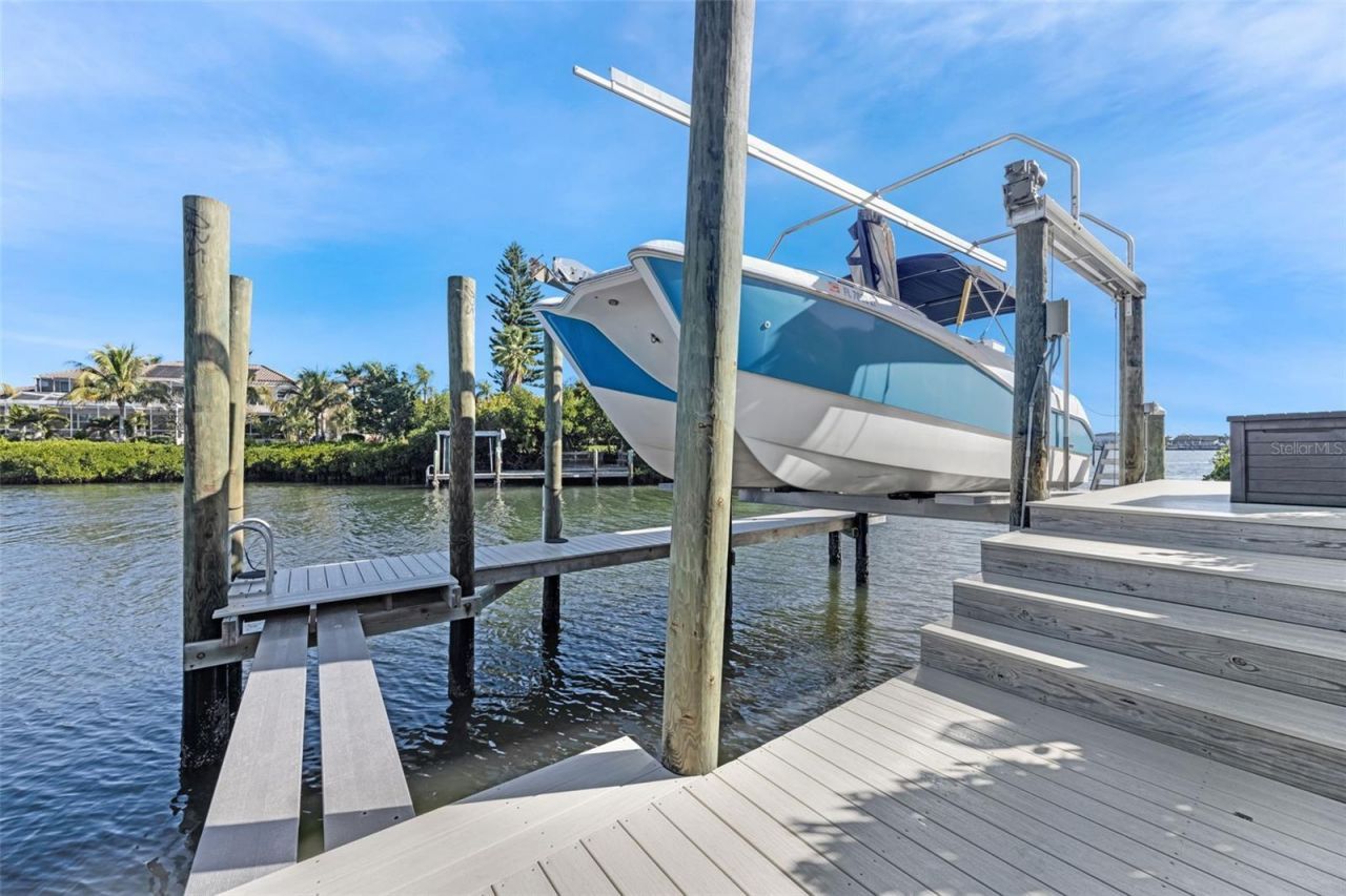 1307 Alhambra Drive, Apollo Beach, FL 33572 Photo