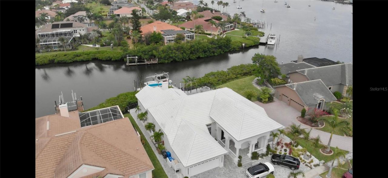 1307 Alhambra Drive, Apollo Beach, FL 33572 Photo