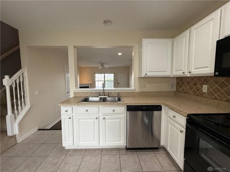 2433 Cabbage Key Drive, Miami Township, OH 45342 Photo 10