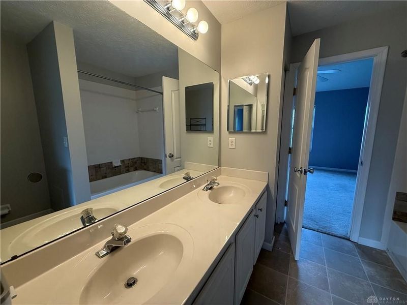 2433 Cabbage Key Drive, Miami Township, OH 45342 Photo 17