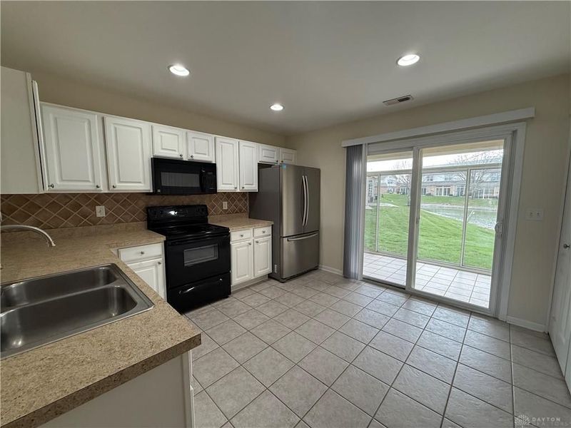 2433 Cabbage Key Drive, Miami Township, OH 45342 Photo 9