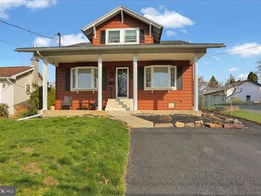 1506 MOUNT HOPE AVENUE, POTTSVILLE, PA 17901