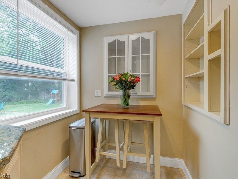 4855 Edsal Drive, Lyndhurst, OH 44124 Photo 10