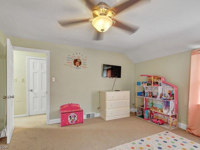 4855 Edsal Drive, Lyndhurst, OH 44124 Photo 21