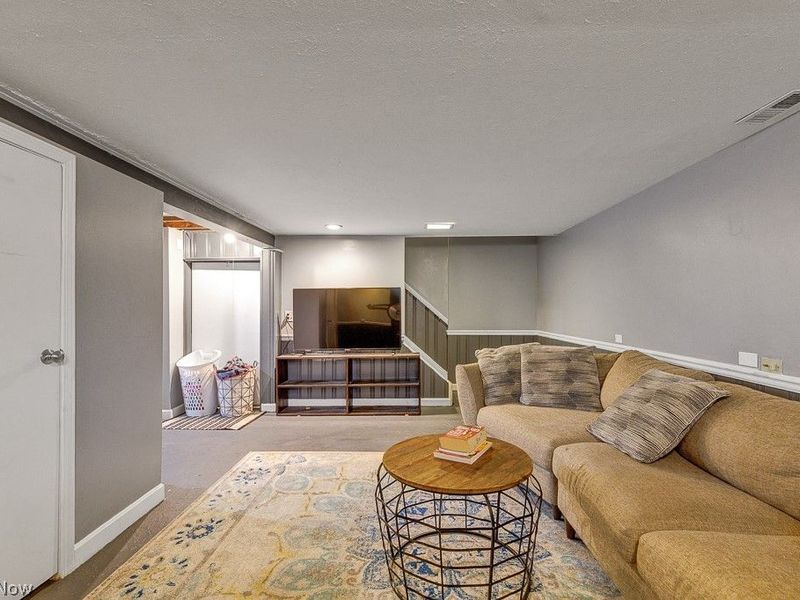 4855 Edsal Drive, Lyndhurst, OH 44124 Photo 25