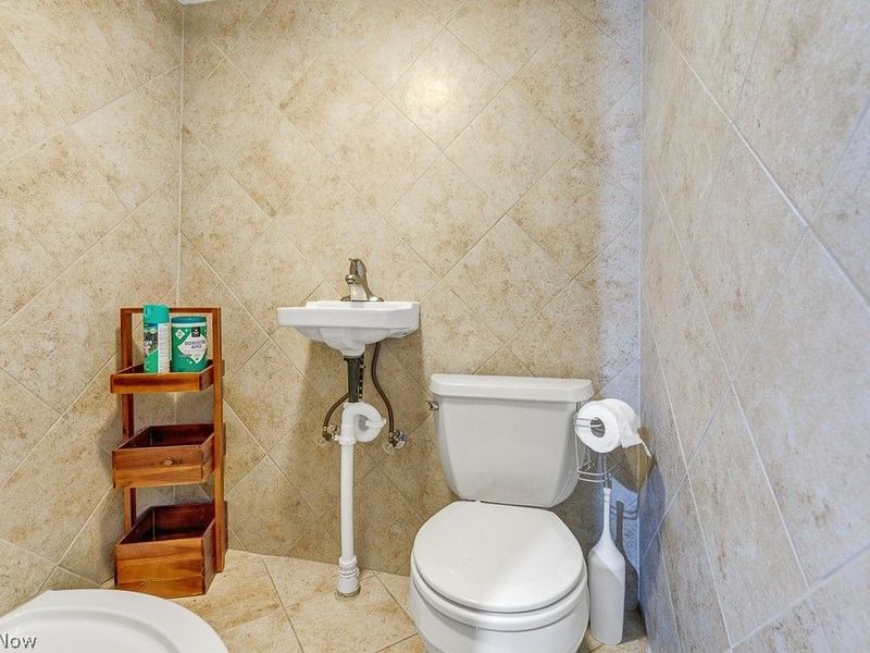 4855 Edsal Drive, Lyndhurst, OH 44124 Photo 27