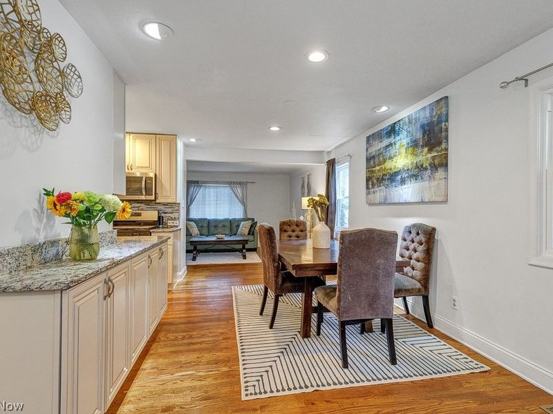 4855 Edsal Drive, Lyndhurst, OH 44124 Photo 6