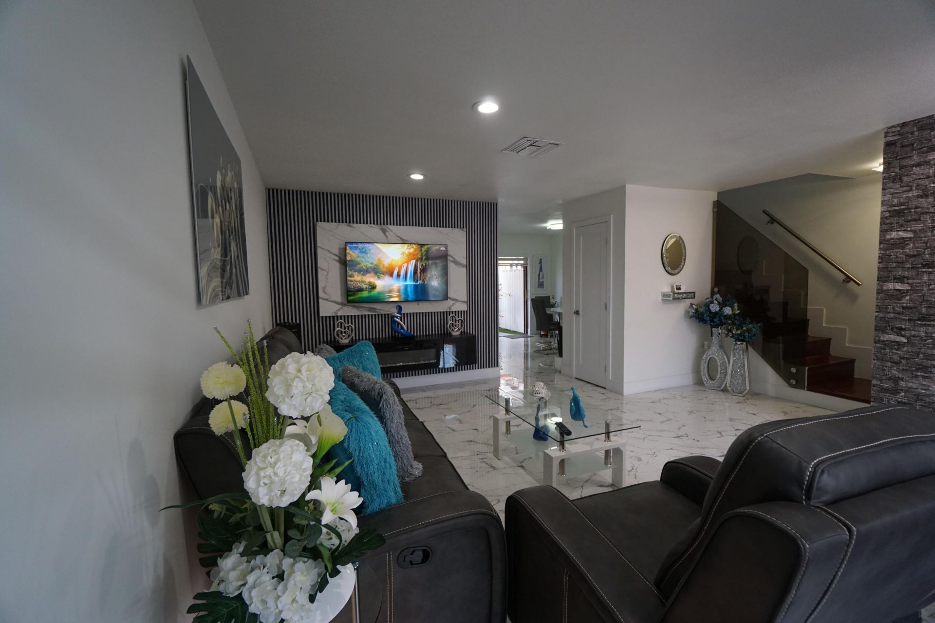 1765 W 41st Street, Unit 2d, Hialeah, FL 33012 Photo