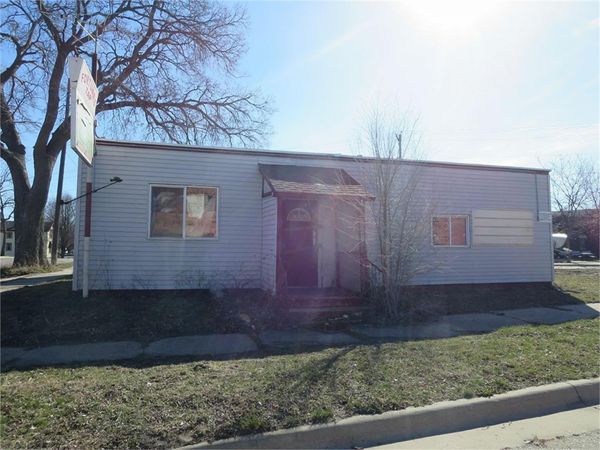 328 Elm Street, Waterloo, IA 50703