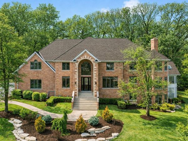 25676 N Canyon Creek Court , Barrington, IL 60010