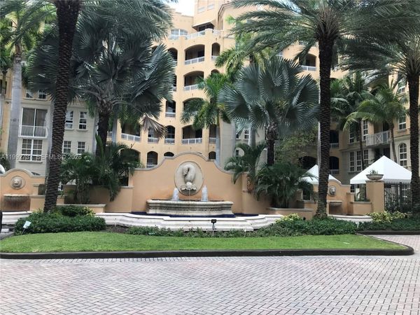 3001 NE 185th St, Unit 422, Aventura, FL 33180