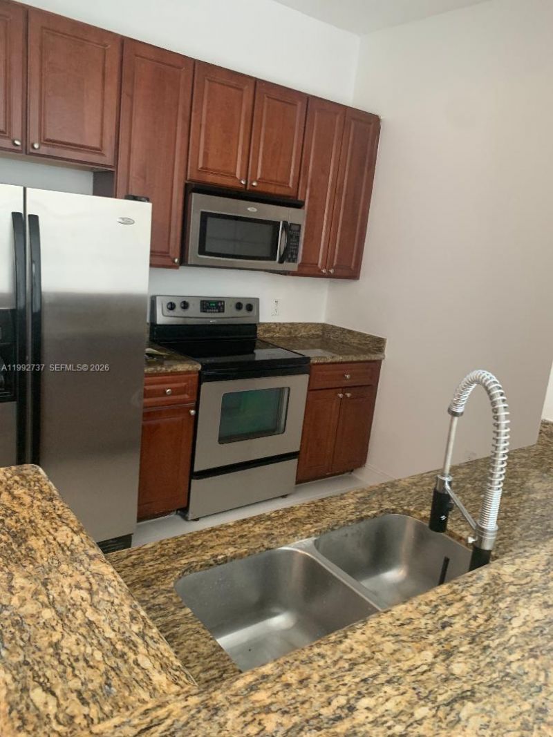 3001 NE 185th St, Unit 422, Aventura, FL 33180 Photo