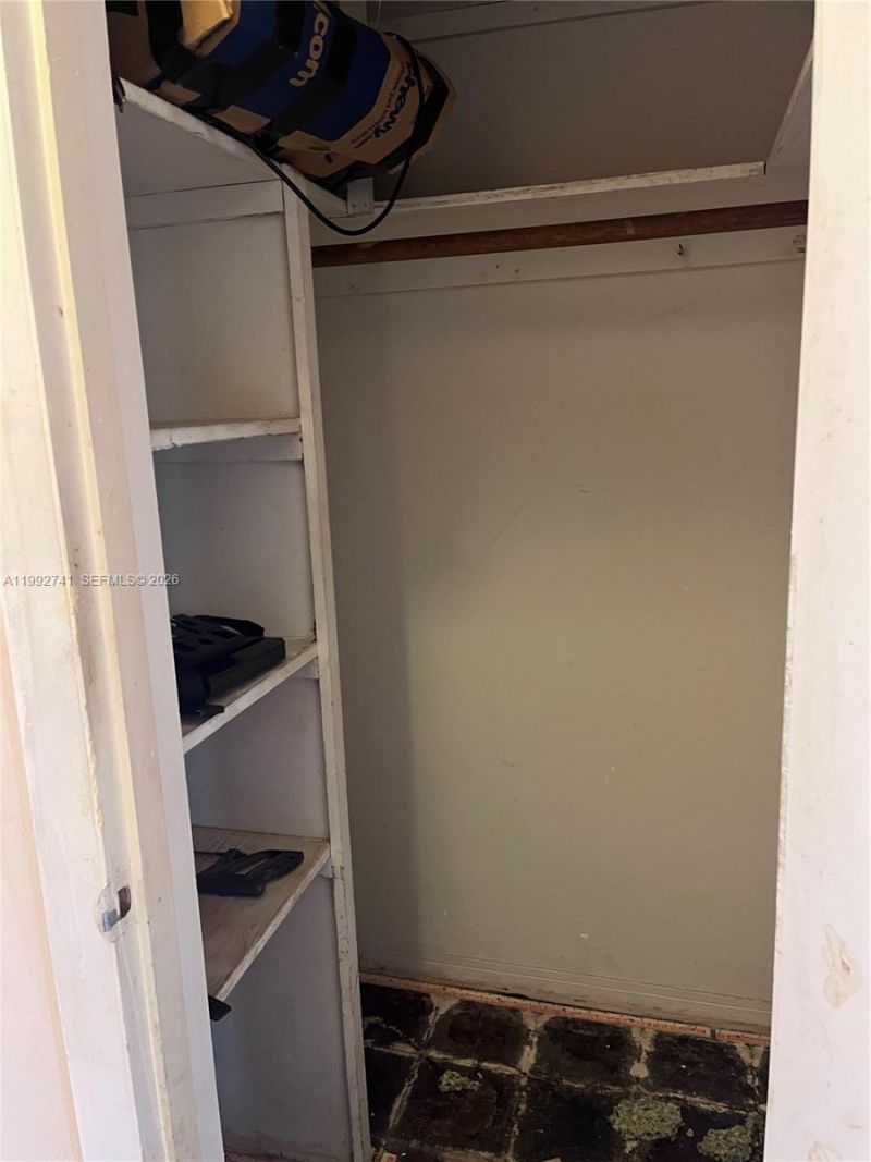 1012 SW 11th St , Unit 9N, Hallandale Beach, FL 33009 Photo