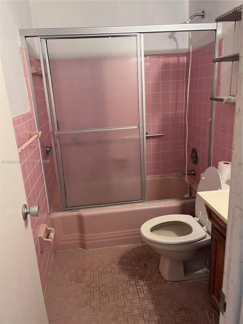 1012 SW 11th St , Unit 9N, Hallandale Beach, FL 33009 Photo