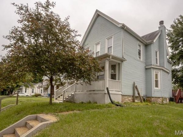 2441 Sanford Avenue, Alton, IL 62002