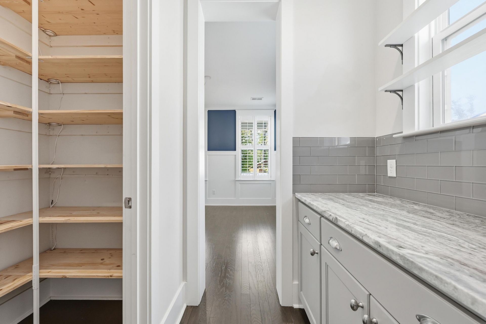 236 Oak View Way Photo 8