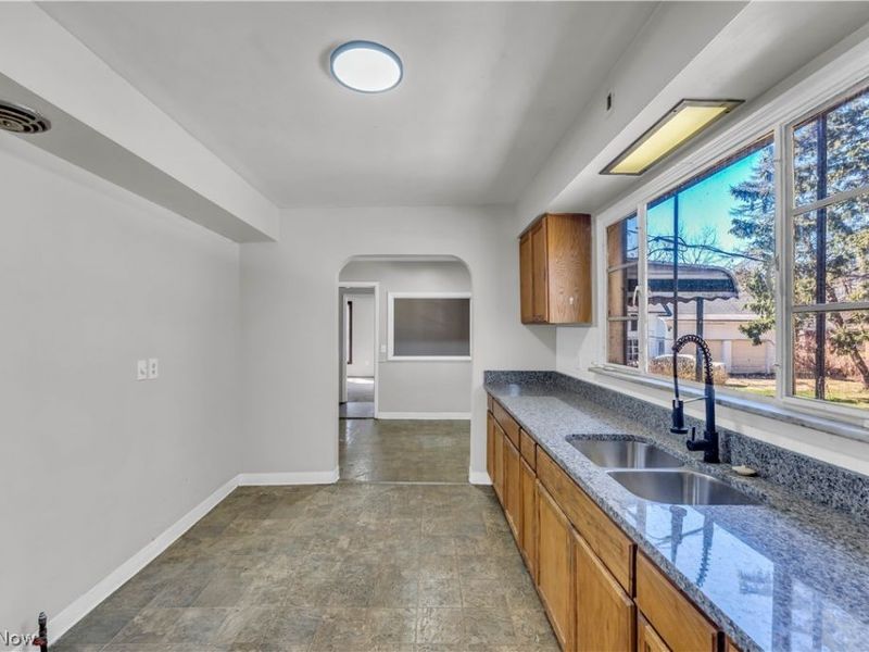 2150 Glenridge Road, Euclid, OH 44117 Photo 7