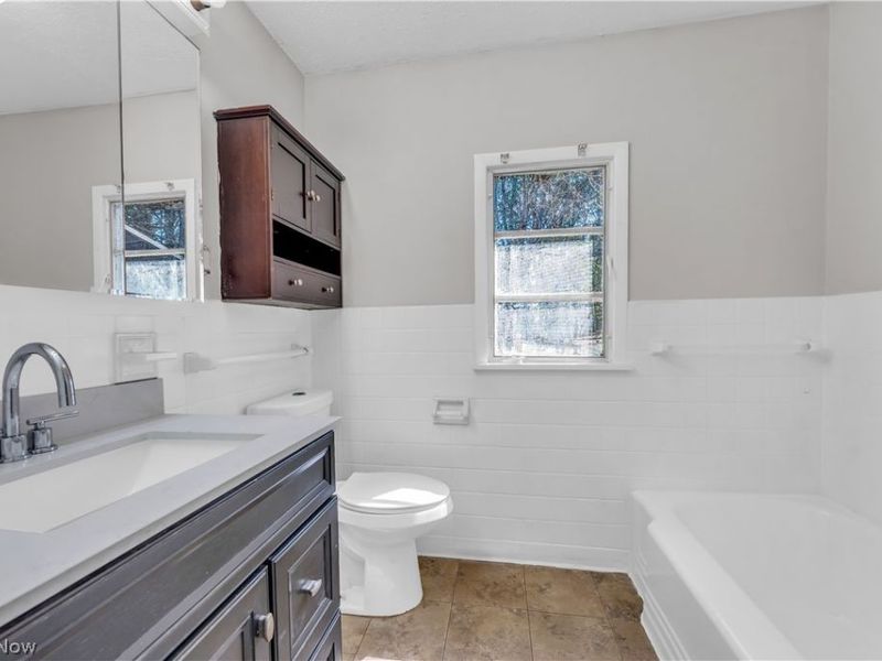 2150 Glenridge Road, Euclid, OH 44117 Photo 9