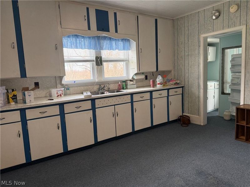 668 Springview Road, East Liverpool, OH 43920 Photo 10