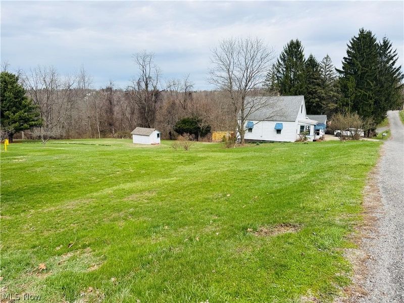 668 Springview Road, East Liverpool, OH 43920 Photo 4