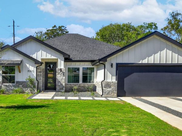 8302 Kromer ST , Austin, TX 78757