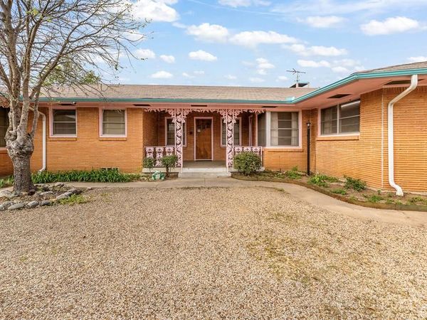 2000 Standifer Street, Fort Worth, TX 76164